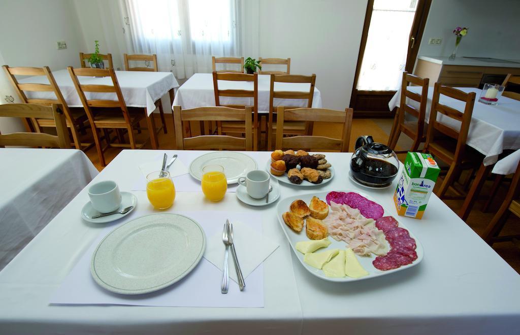 Hostal Palouet de Segarra Extérieur photo